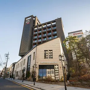 Junibino Hongdae 酒店
