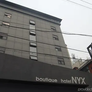 Nyx 酒店